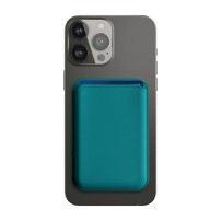 Porte carte MagSafe Vert fixé à un iPhone