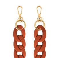 Chaîne-bijou Mate orange avec gros maillons.